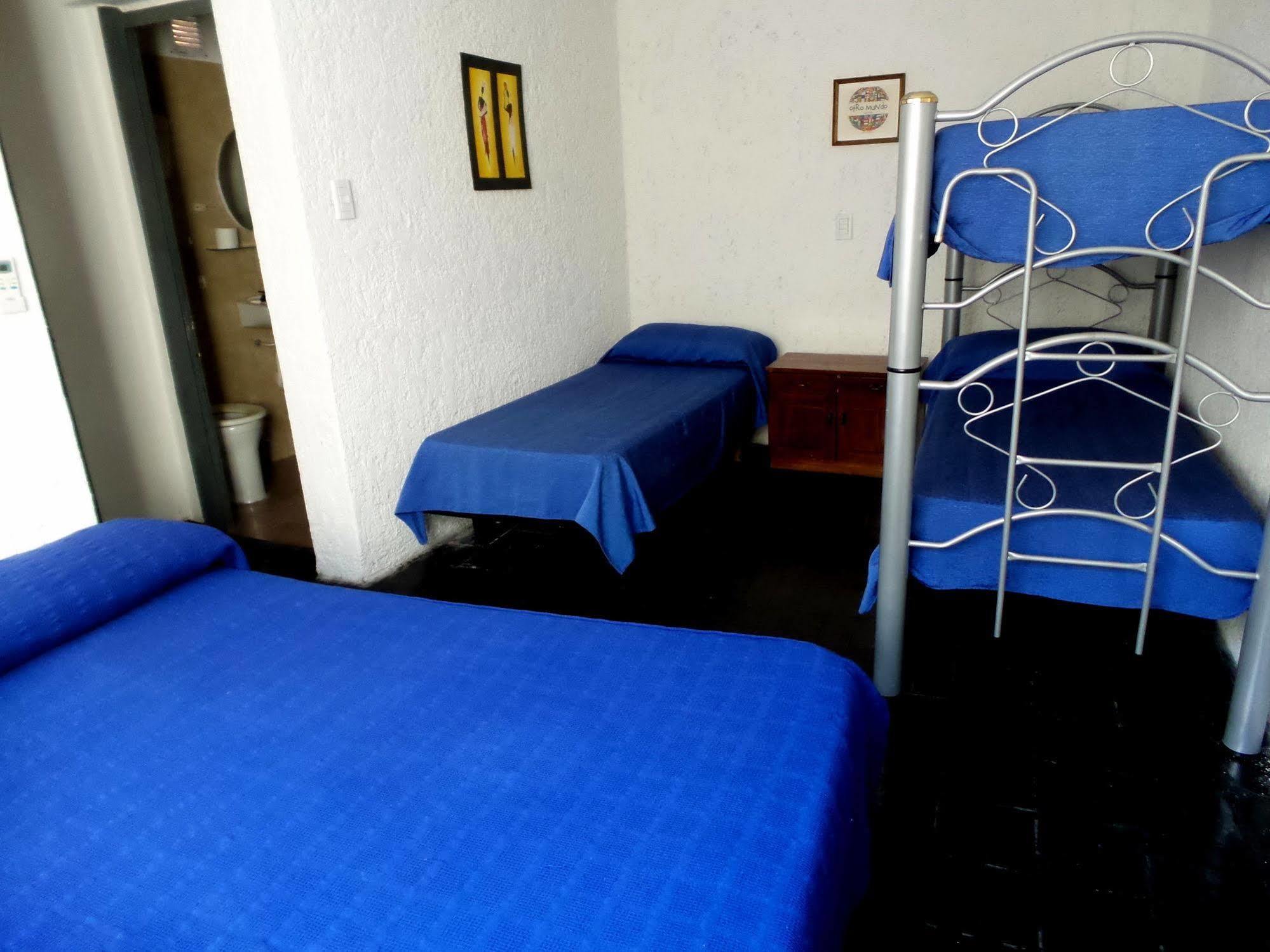 Otro Mundo Casa de hóspedes 2*