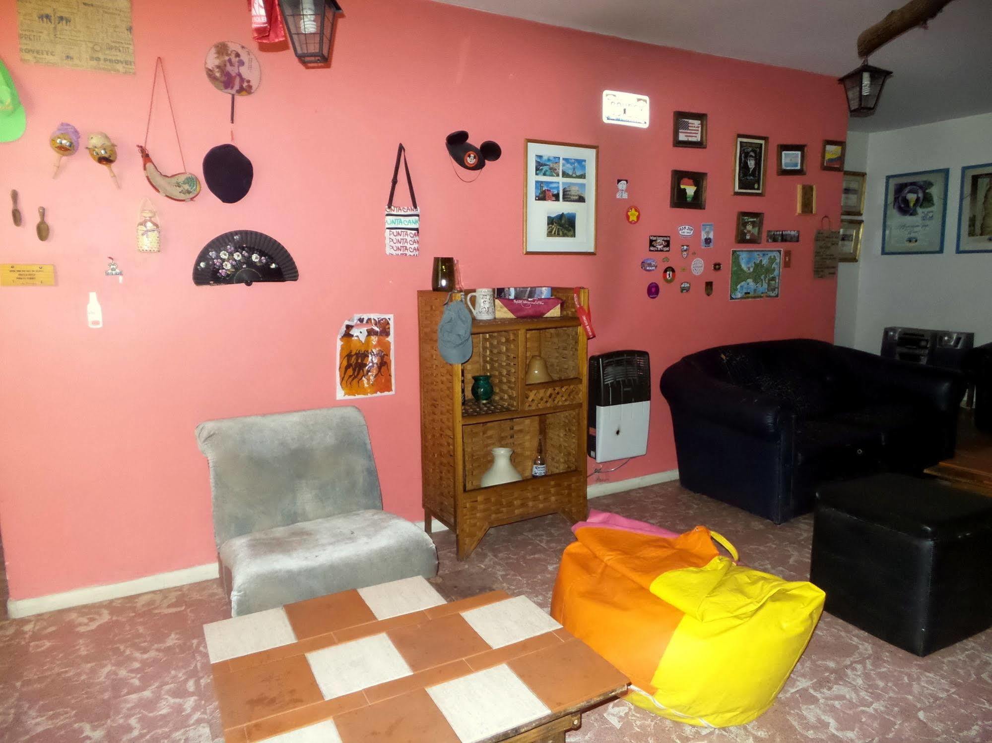 Otro Mundo Casa de hóspedes 2*